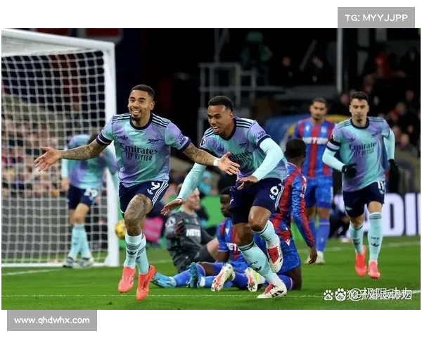 英格兰足球超级联赛：阿森纳前锋热苏斯抢点破门